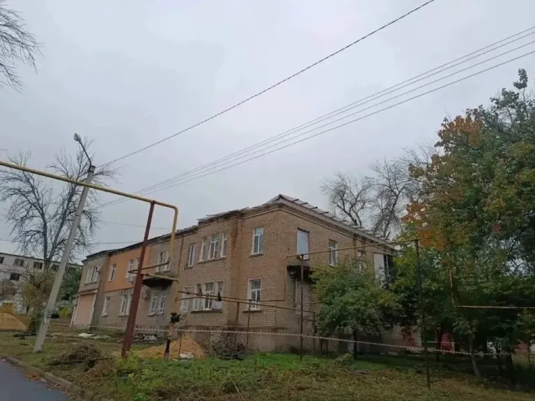 В Первомайске восстанавливают многоквартирный дом на улице Макаренко