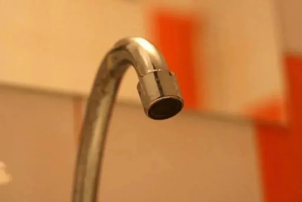 Многодетной семье в Малоярославецком районе бесплатно подключили воду