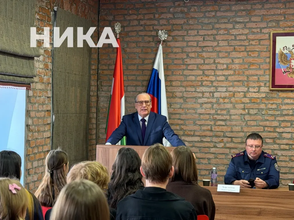 В Калуге начались занятия нового потока школы юного юриста