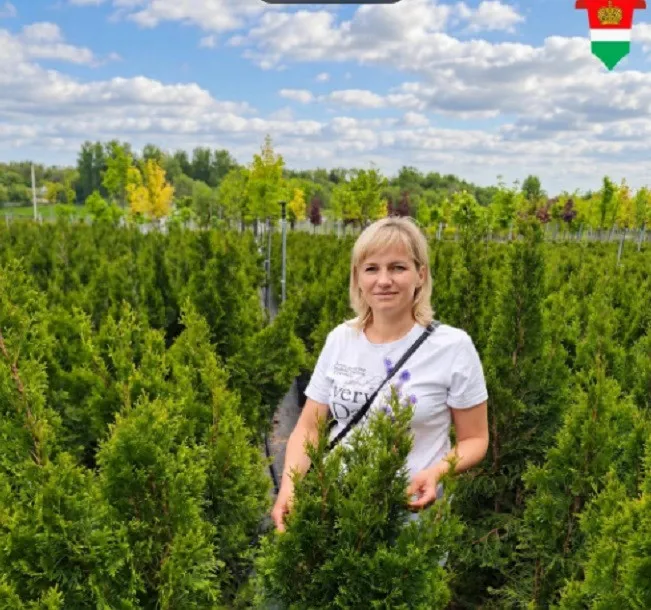 Многодетная мама из Юхнова открыла питомник растений по соцконтракту