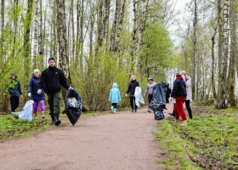 В Калуге последний в сезоне субботник пройдёт в Губернском парке