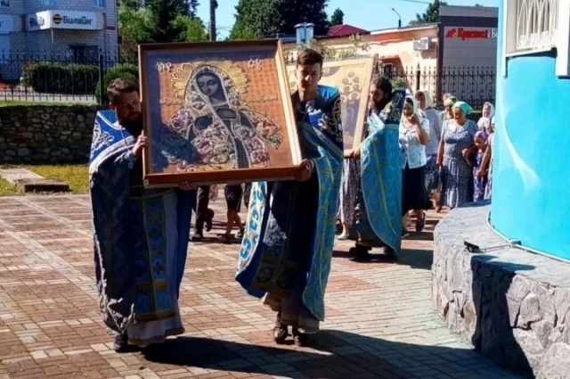 В Тарутине реконструкторы воссоздали бой с французами 1812 года