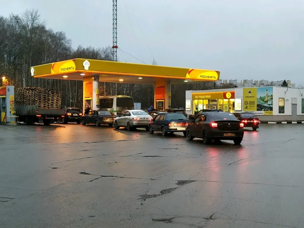 Бензин в Калужской области подешевел более чем на 3%