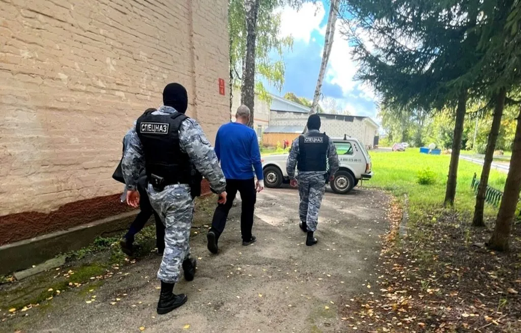 Приставы задержали калужанина с долгом по алиментам 500 тысяч на его свадьбе